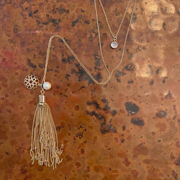NWT LOFT Gold Filigree, Pearl & Tassel Layered 32" Necklace - Picture 4 of 10